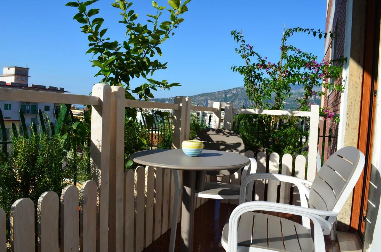 Luiselle Charming Accommodation Sorrento City Center Extérieur photo